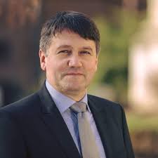 dr. Vass Levente